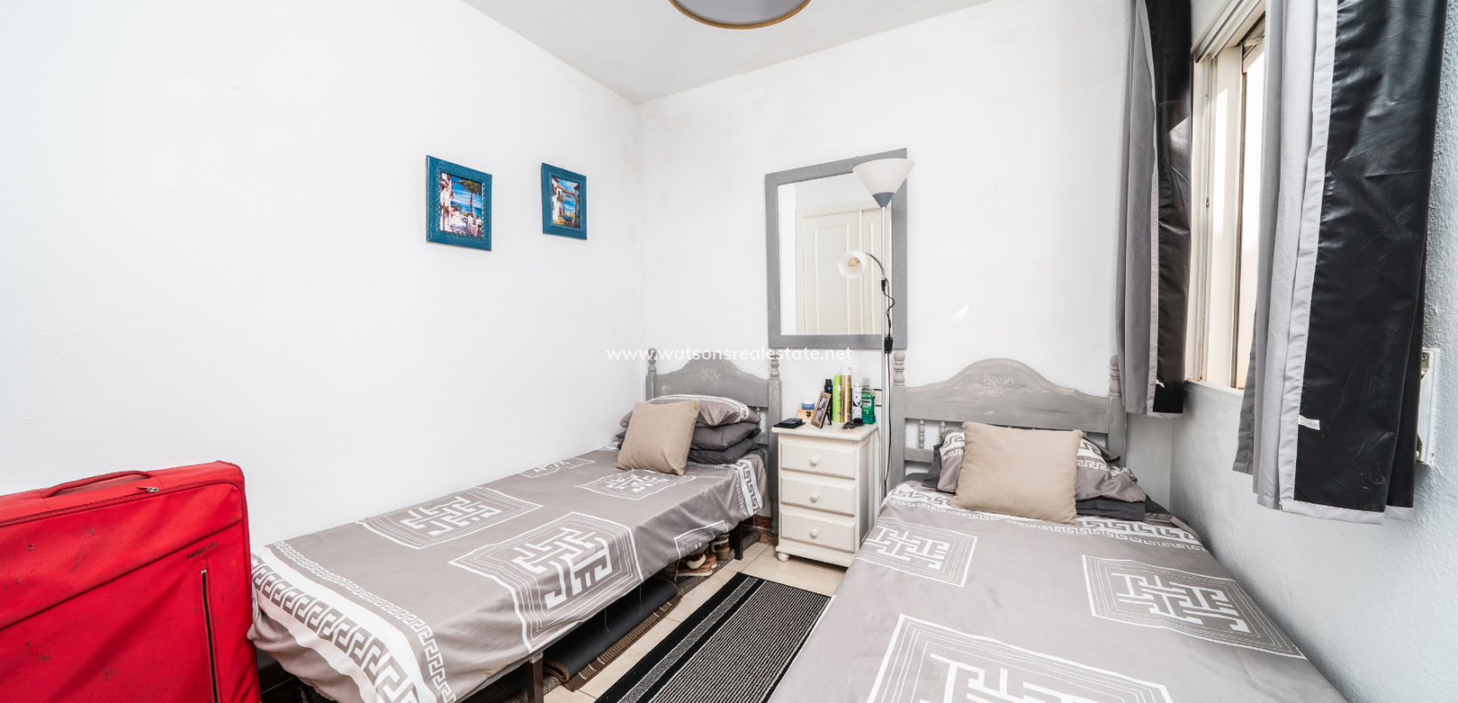 Resale - Apartment - Urb. La Marina