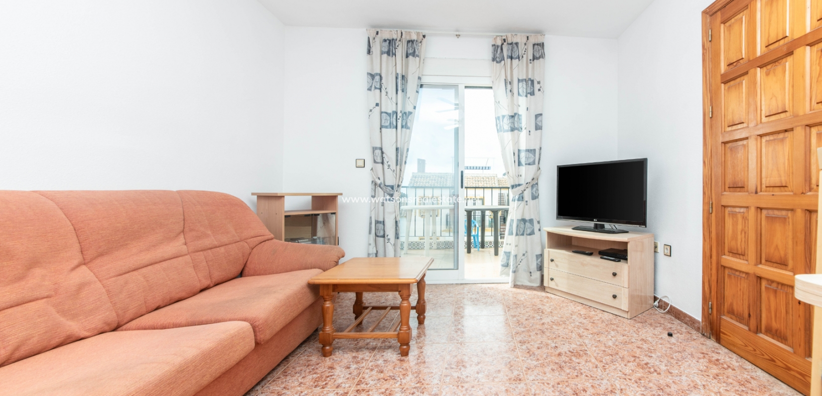 Resale - Apartment - Urb. La Marina