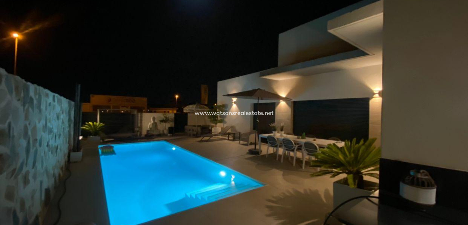 Resale - Detached - Daya Nueva