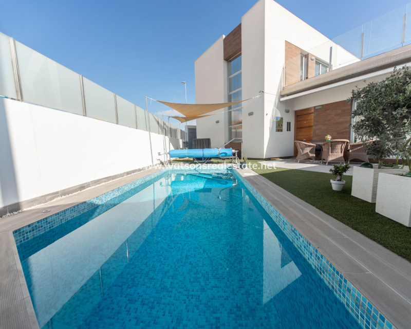 Resale - Detached - Daya Vieja