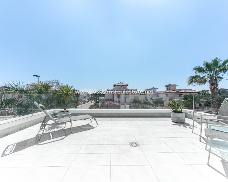 Resale - Detached - El Pinet Beach