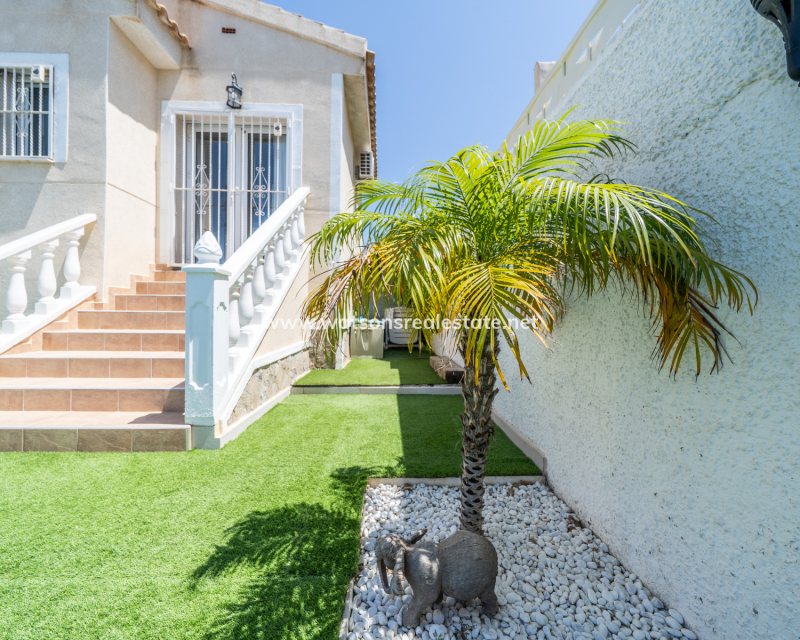 Resale - Detached - Rojales