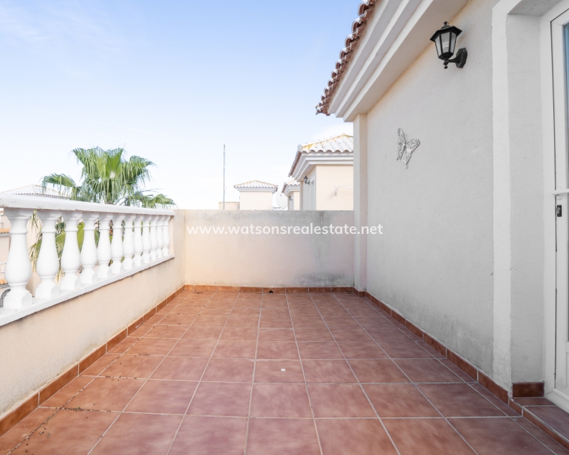 Resale - Detached - Urb. El Oasis - La Marina