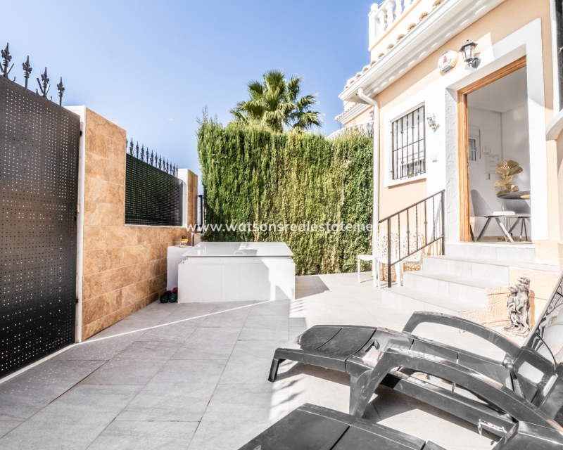 Resale - Detached - Urb. El Oasis - La Marina