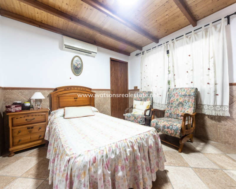 Resale - Detached - Urb. El Oasis - La Marina