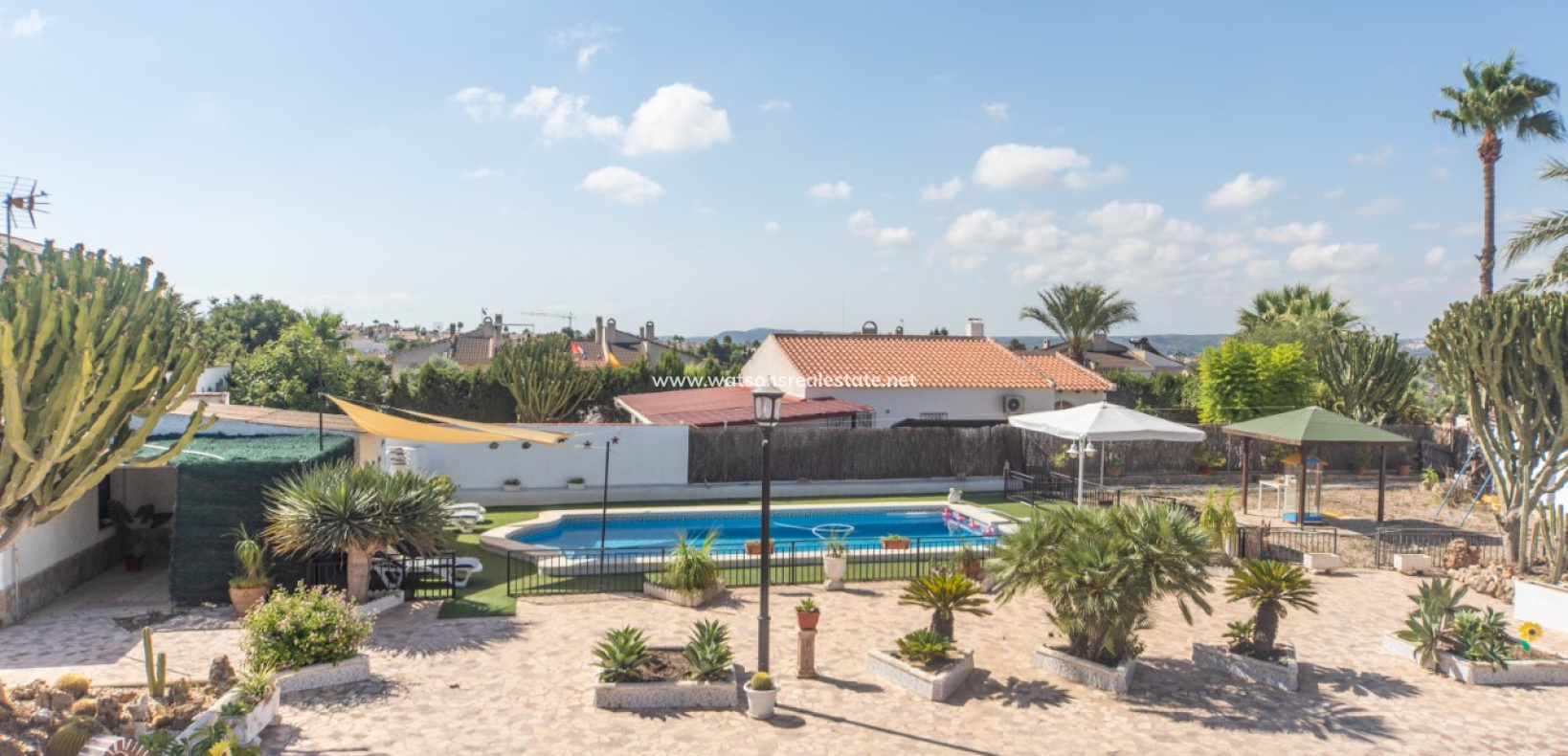 Resale - Detached - Urb. El Oasis - La Marina