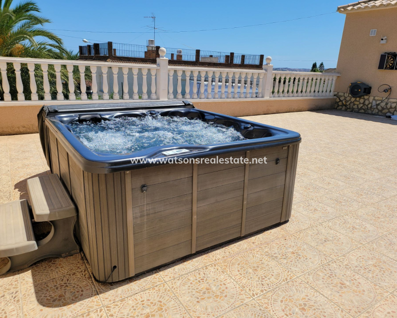 Resale - Detached - Urb. El Oasis - La Marina