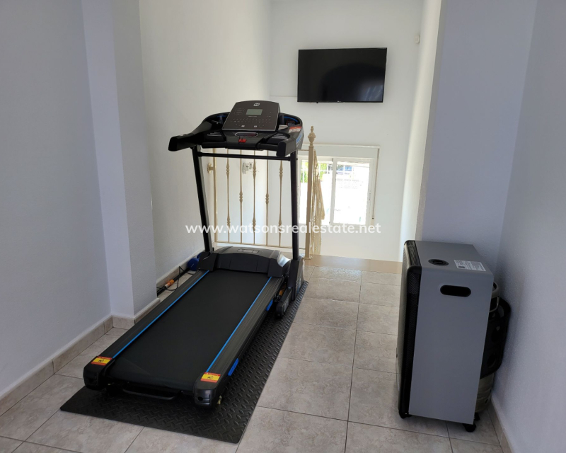 Resale - Detached - Urb. El Oasis - La Marina