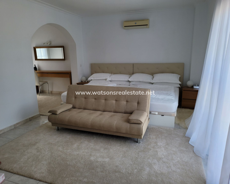 Resale - Detached - Urb. El Oasis - La Marina