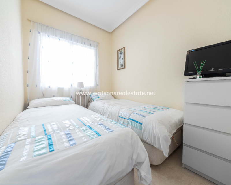 Resale - Detached - Urb. El Oasis - La Marina
