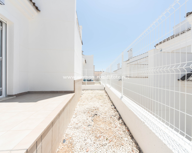 Resale - Detached - Urb. El Oasis - La Marina