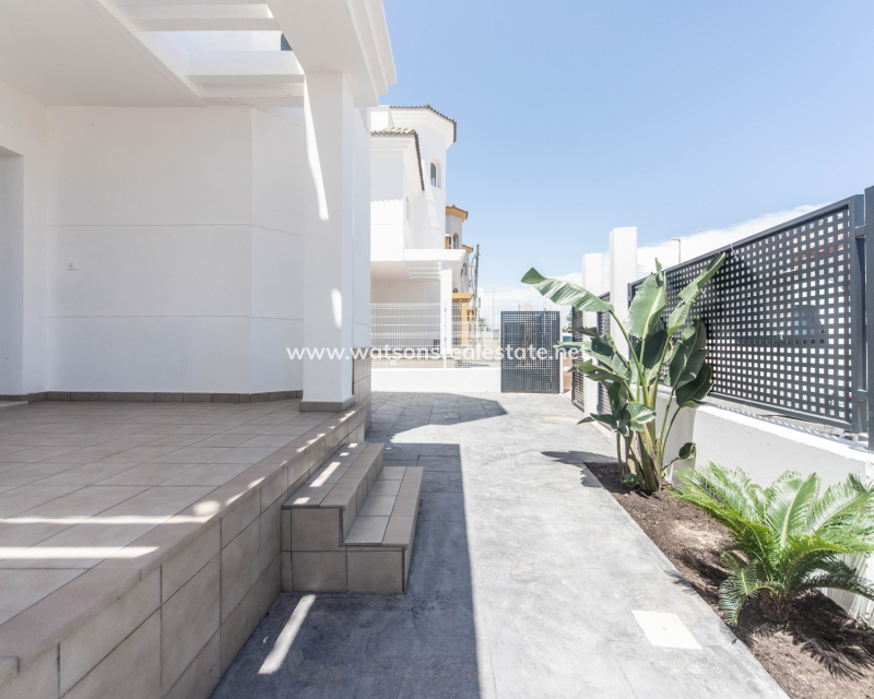 Resale - Detached - Urb. El Oasis - La Marina