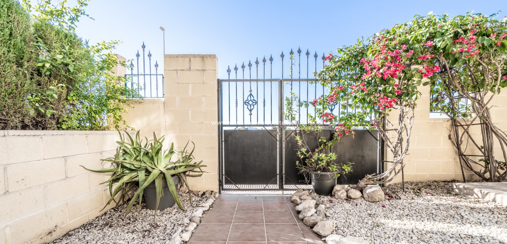 Resale - Detached - Urb. El Oasis - La Marina