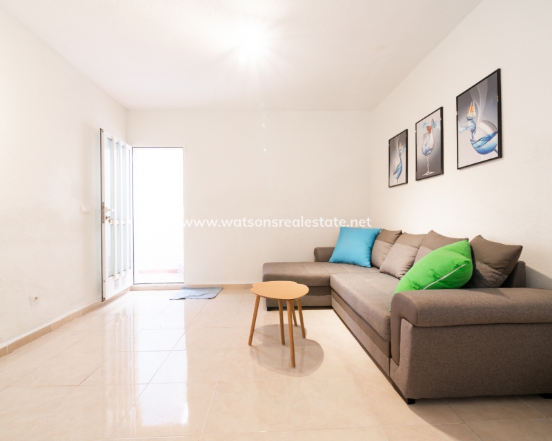 Resale - Detached - Urb. El Oasis - La Marina