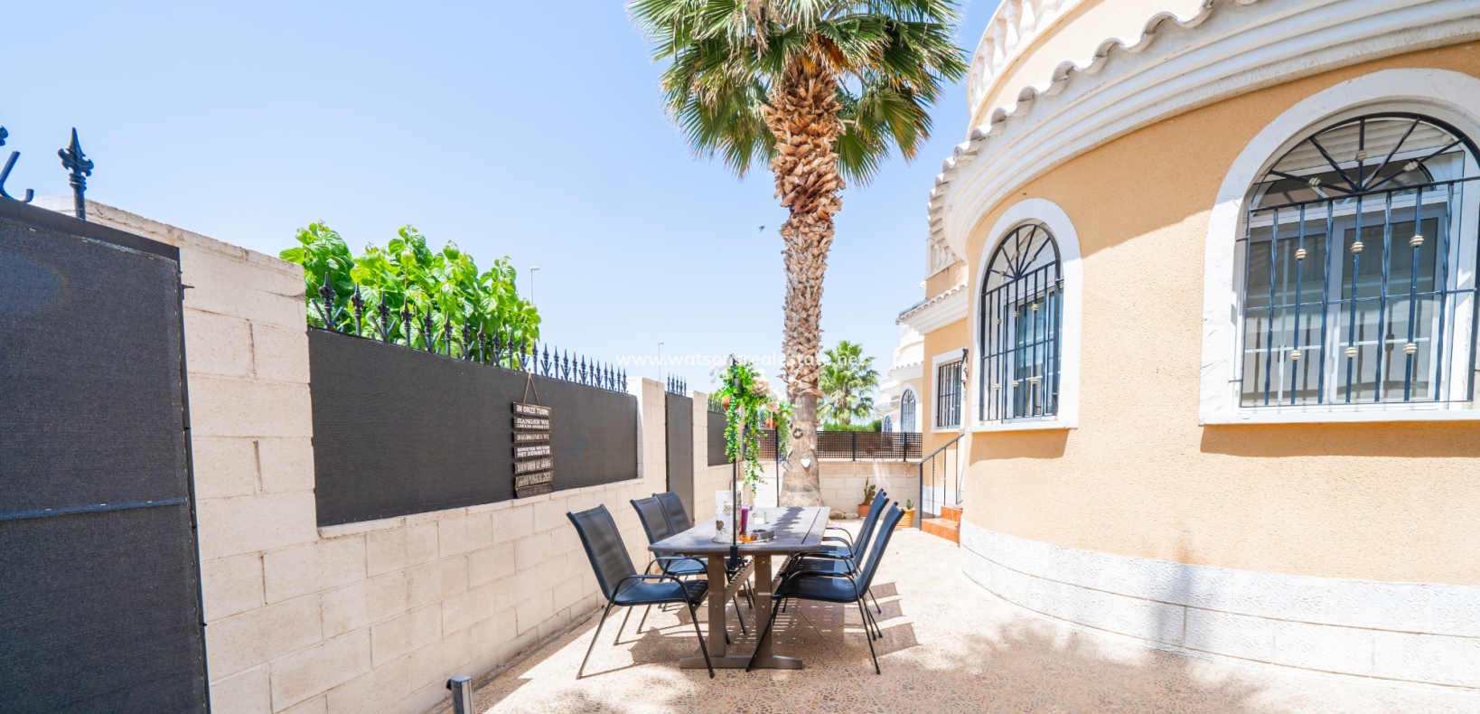 Resale - Detached - Urb. El Oasis - La Marina