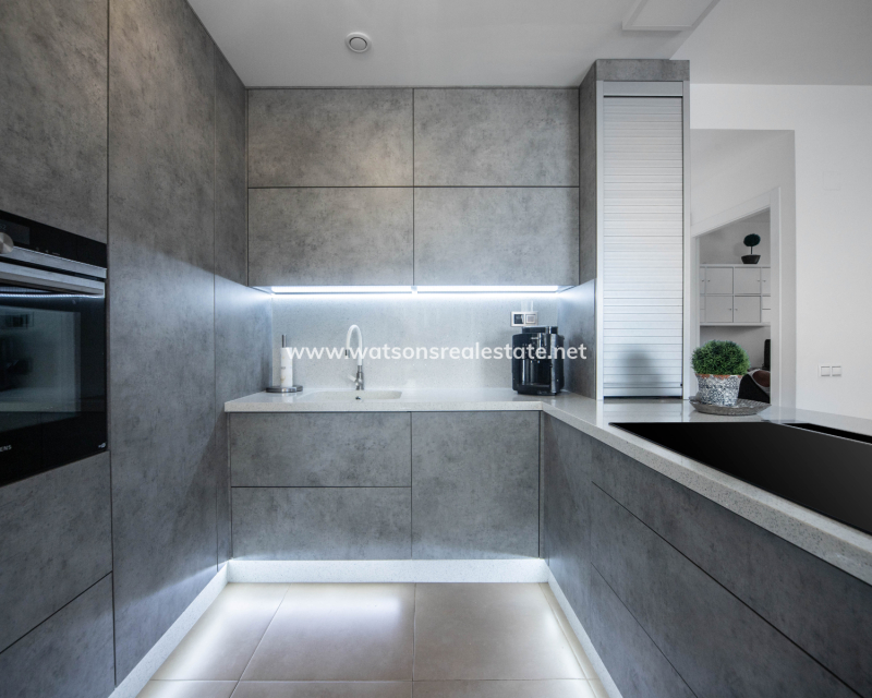 Resale - Detached - Urb. El Oasis - La Marina