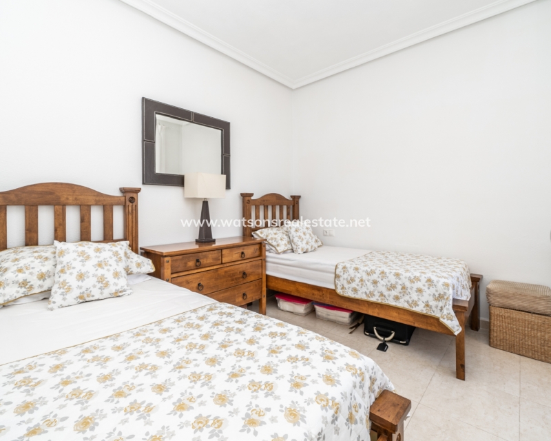 Resale - Detached - Urb. El Oasis - La Marina