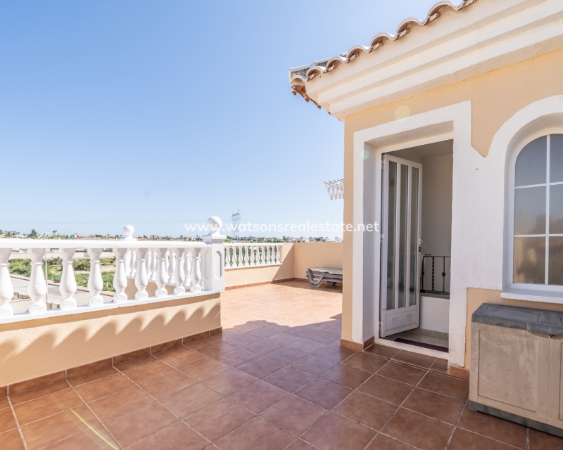 Resale - Detached - Urb. El Oasis - La Marina