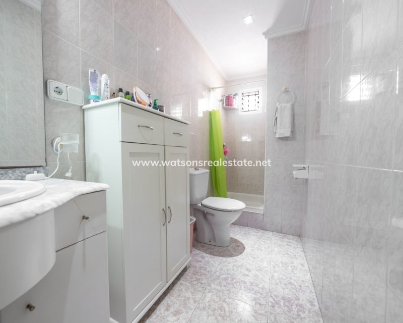 Resale - Detached - Urb. El Oasis - La Marina