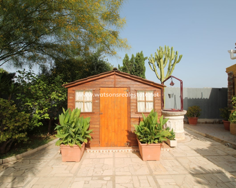 Resale - Detached - Urb. El Oasis - La Marina