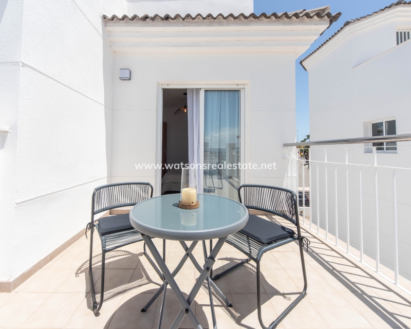 Resale - Detached - Urb. El Oasis - La Marina