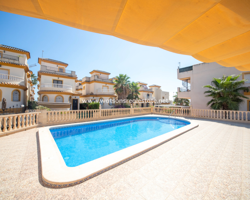 Resale - Detached - Urb. El Oasis - La Marina