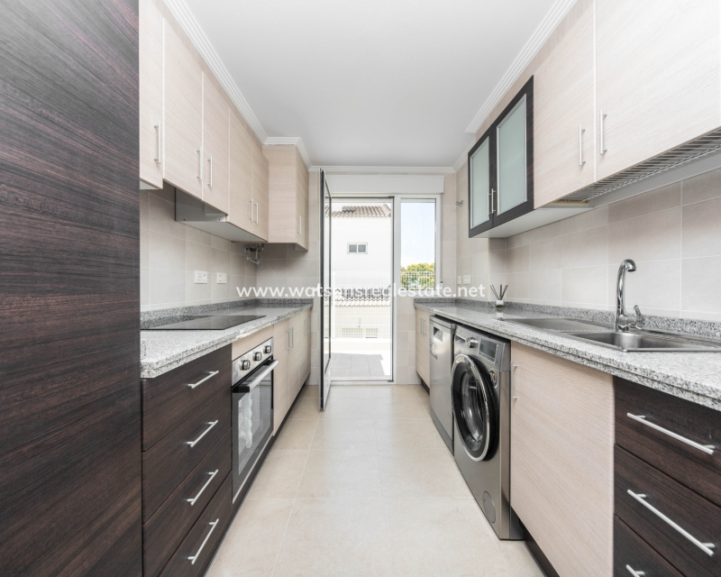 Resale - Detached - Urb. El Oasis - La Marina