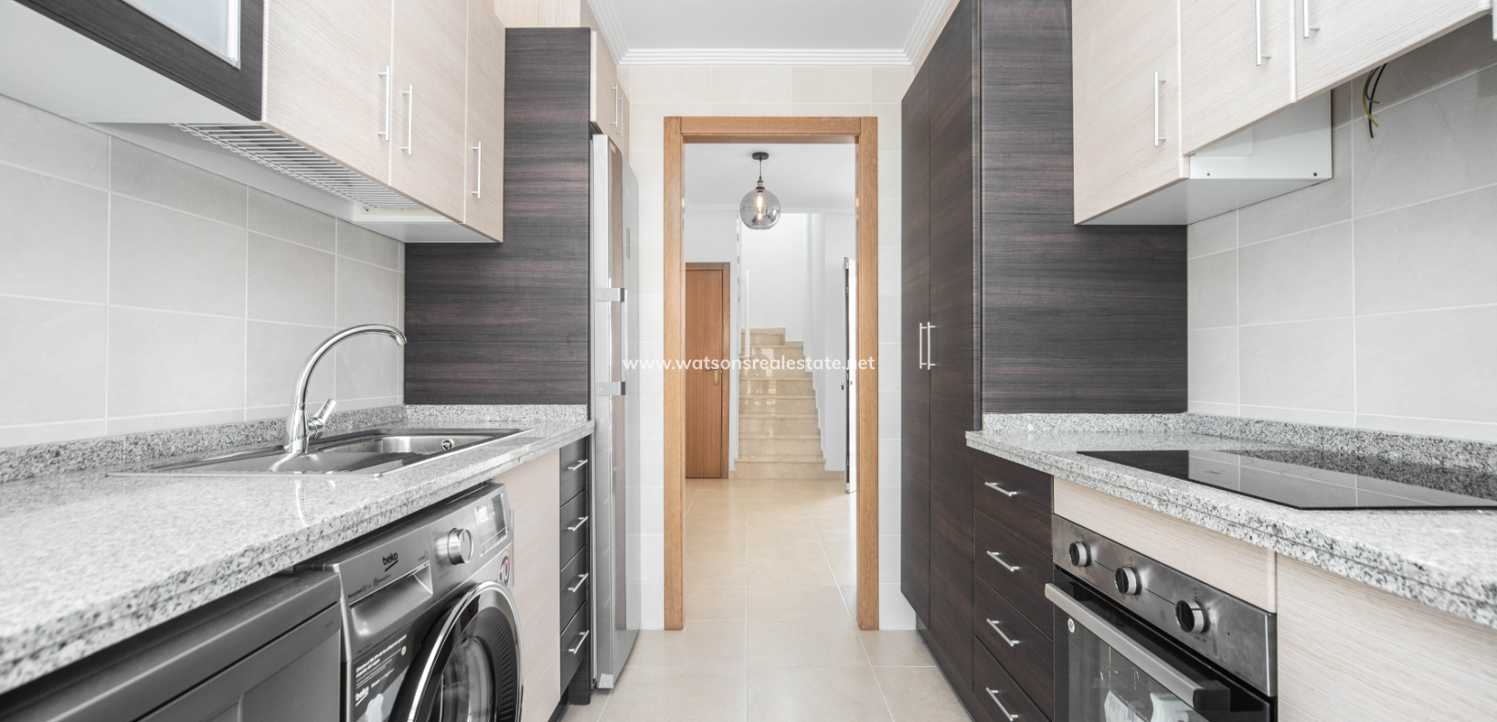 Resale - Detached - Urb. El Oasis - La Marina