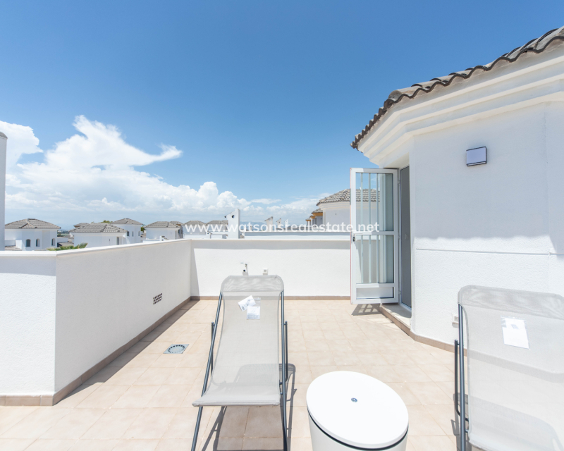 Resale - Detached - Urb. El Oasis - La Marina