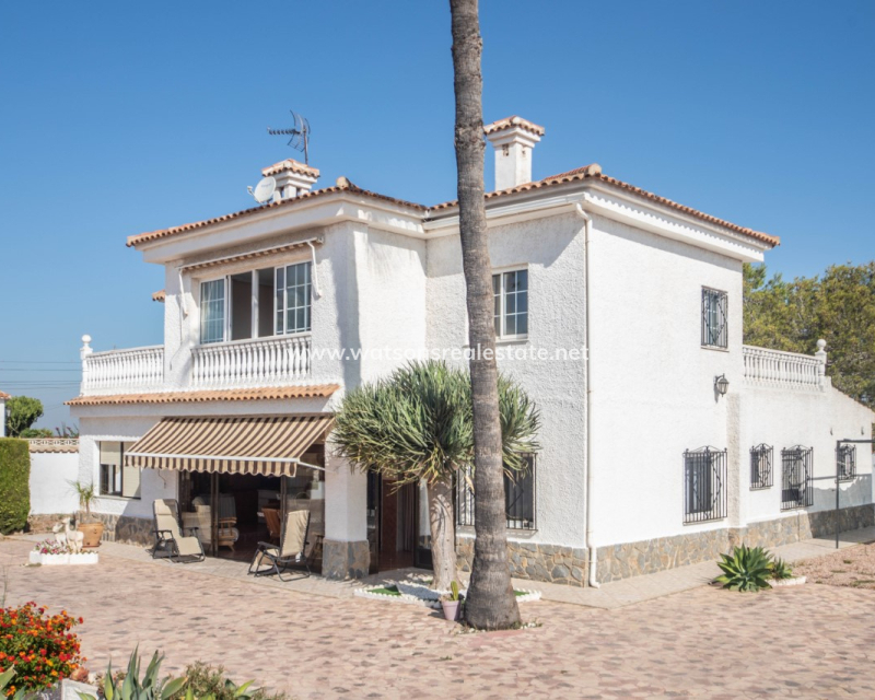 Resale - Detached - Urb. El Oasis - La Marina