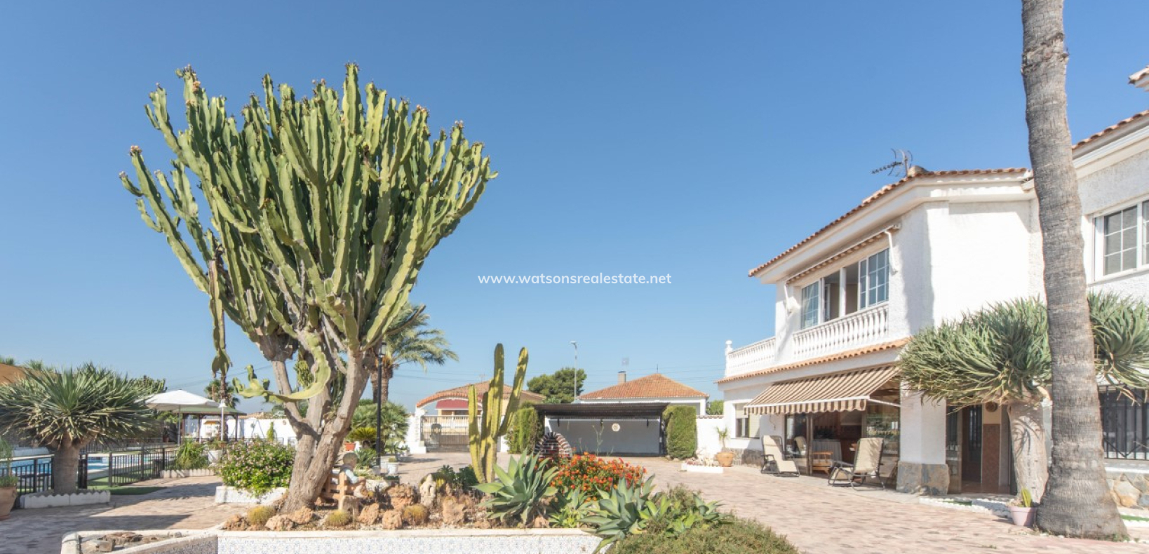 Resale - Detached - Urb. El Oasis - La Marina