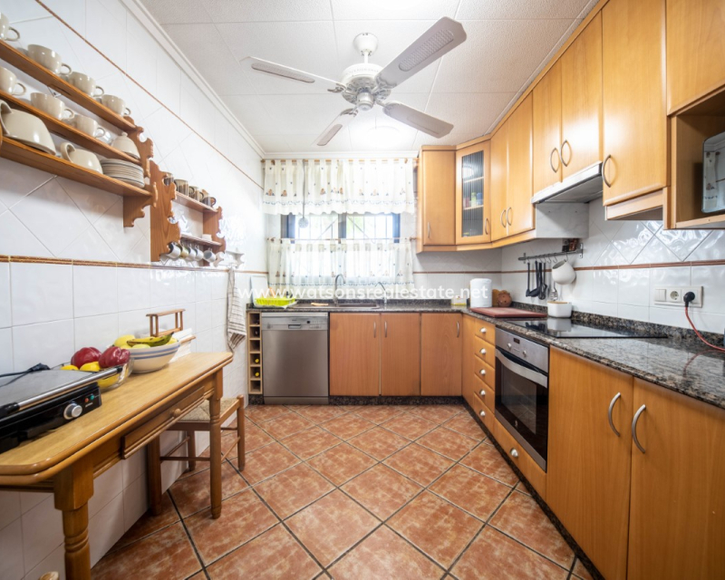 Resale - Detached - Urb. El Oasis - La Marina