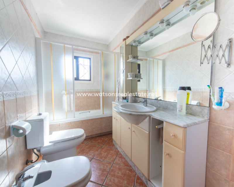 Resale - Detached - Urb. El Oasis - La Marina