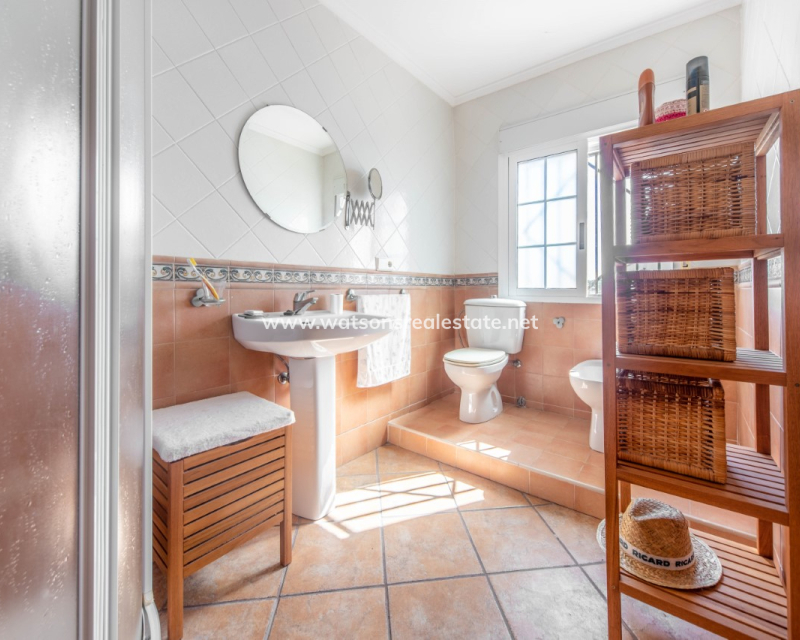 Resale - Detached - Urb. El Oasis - La Marina