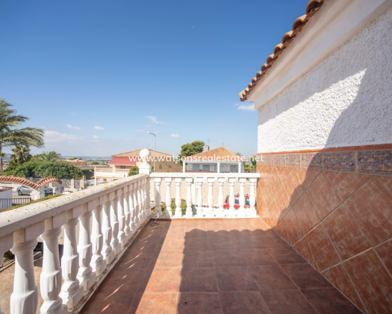 Resale - Detached - Urb. El Oasis - La Marina