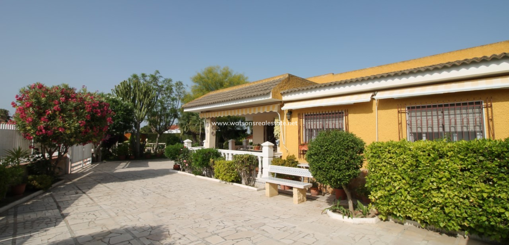 Resale - Detached - Urb. El Oasis - La Marina