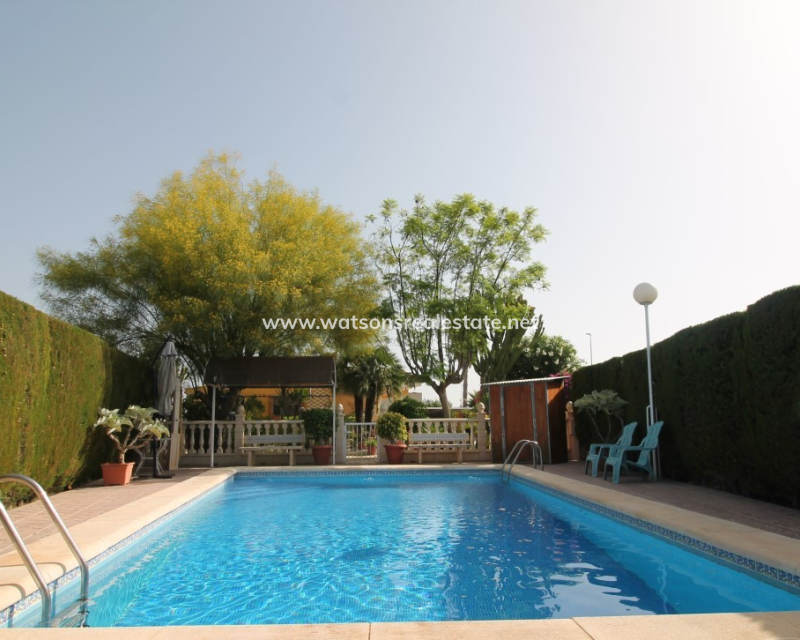 Resale - Detached - Urb. El Oasis - La Marina