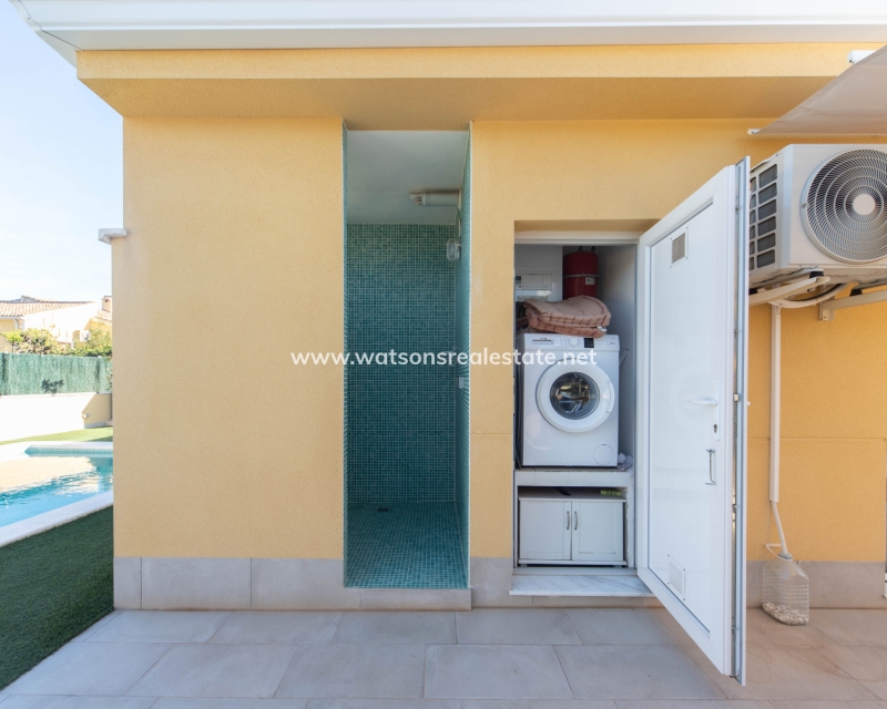 Resale - Detached - Urb. El Oasis - La Marina