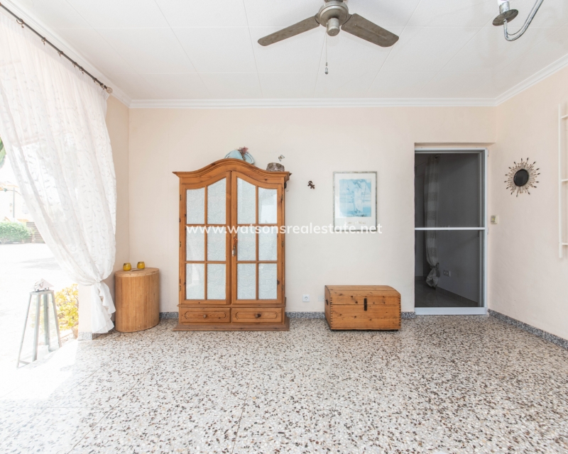 Resale - Detached - Urb. El Oasis - La Marina