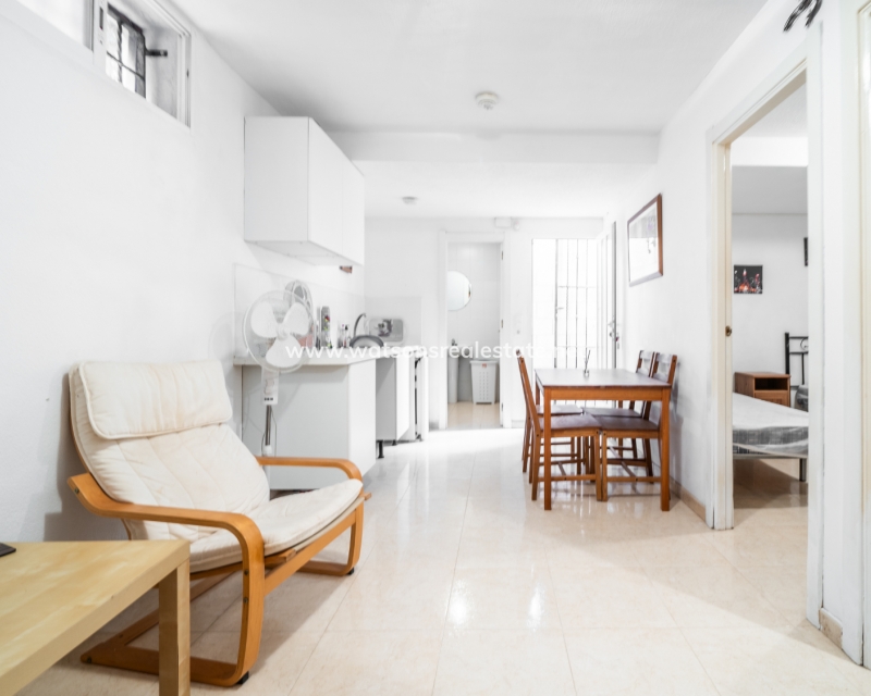 Resale - Detached - Urb. El Oasis - La Marina