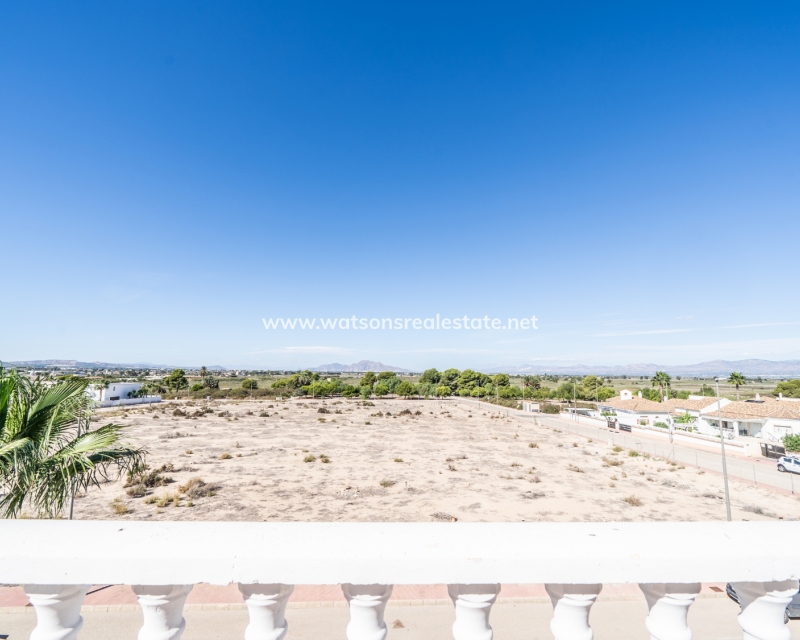 Resale - Detached - Urb. El Oasis - La Marina