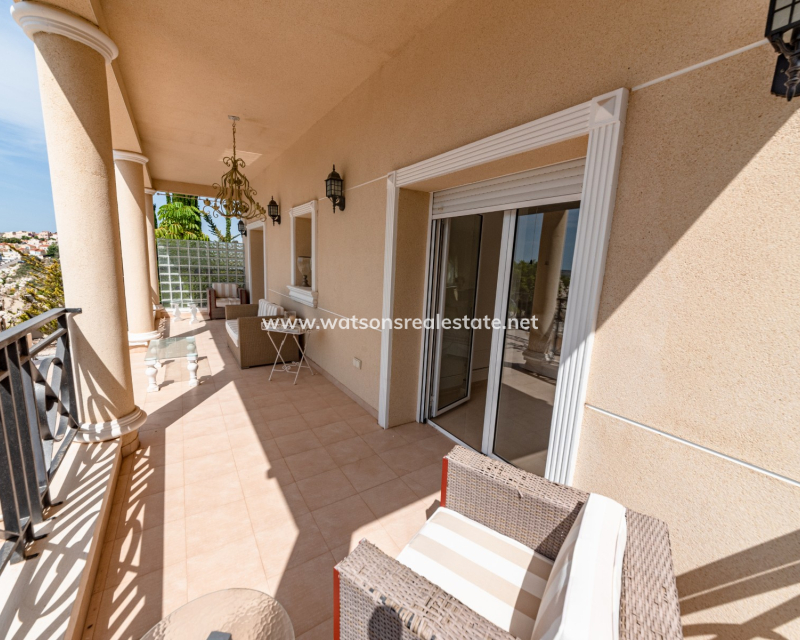 Resale - Detached - Urb. La Escuera