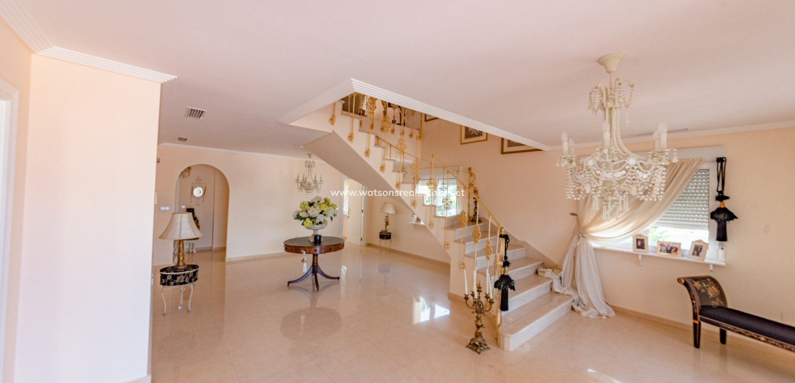 Resale - Detached - Urb. La Escuera