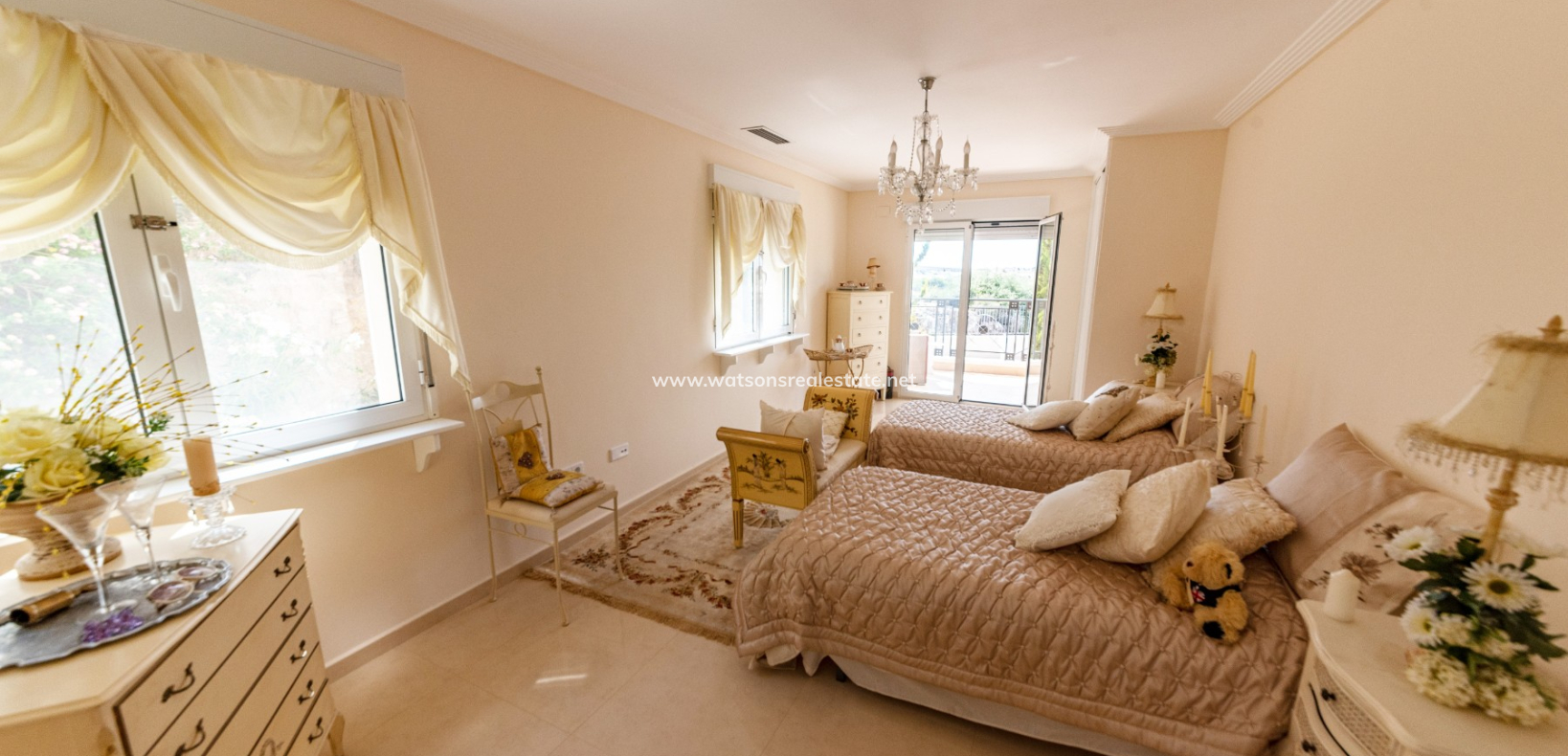 Resale - Detached - Urb. La Escuera