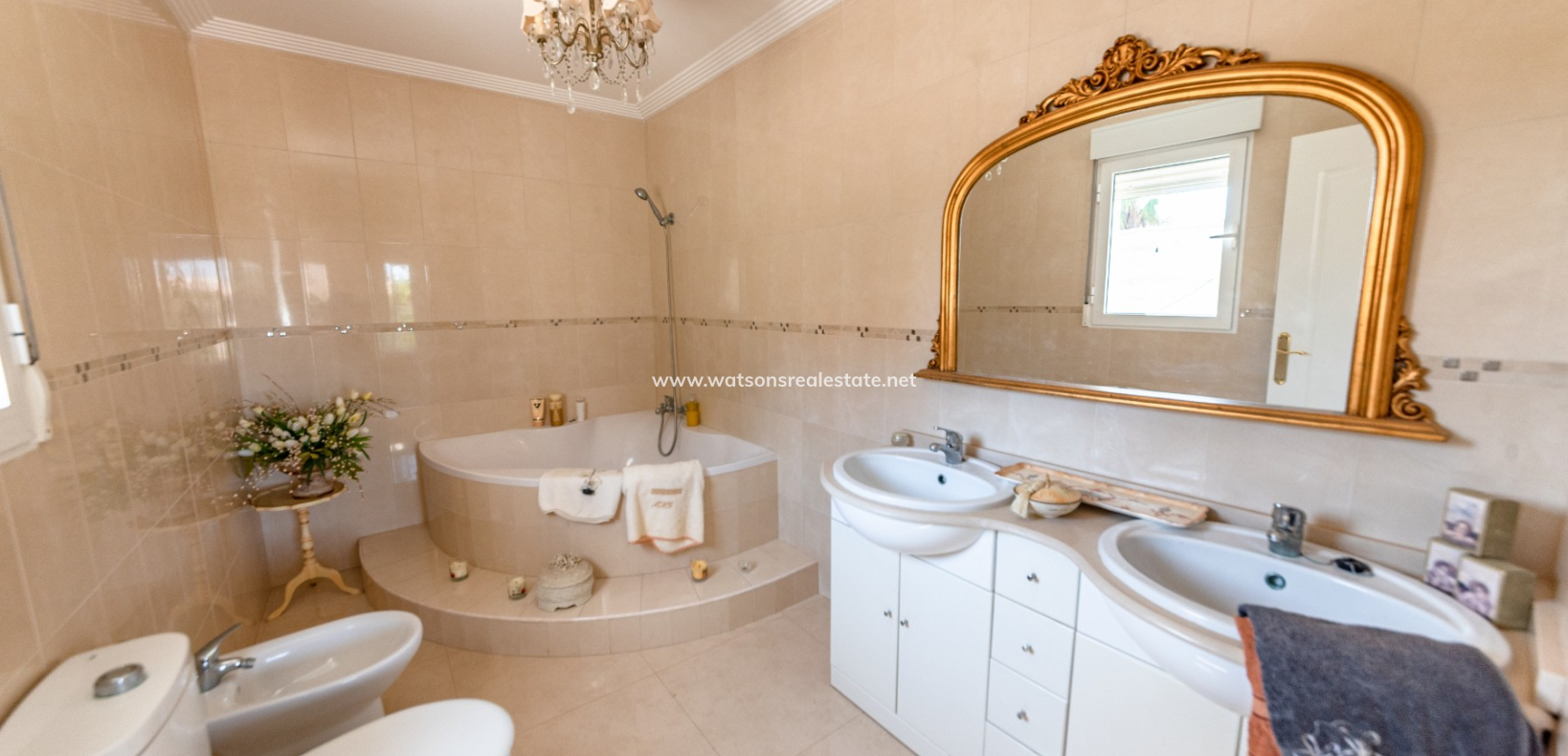 Resale - Detached - Urb. La Escuera