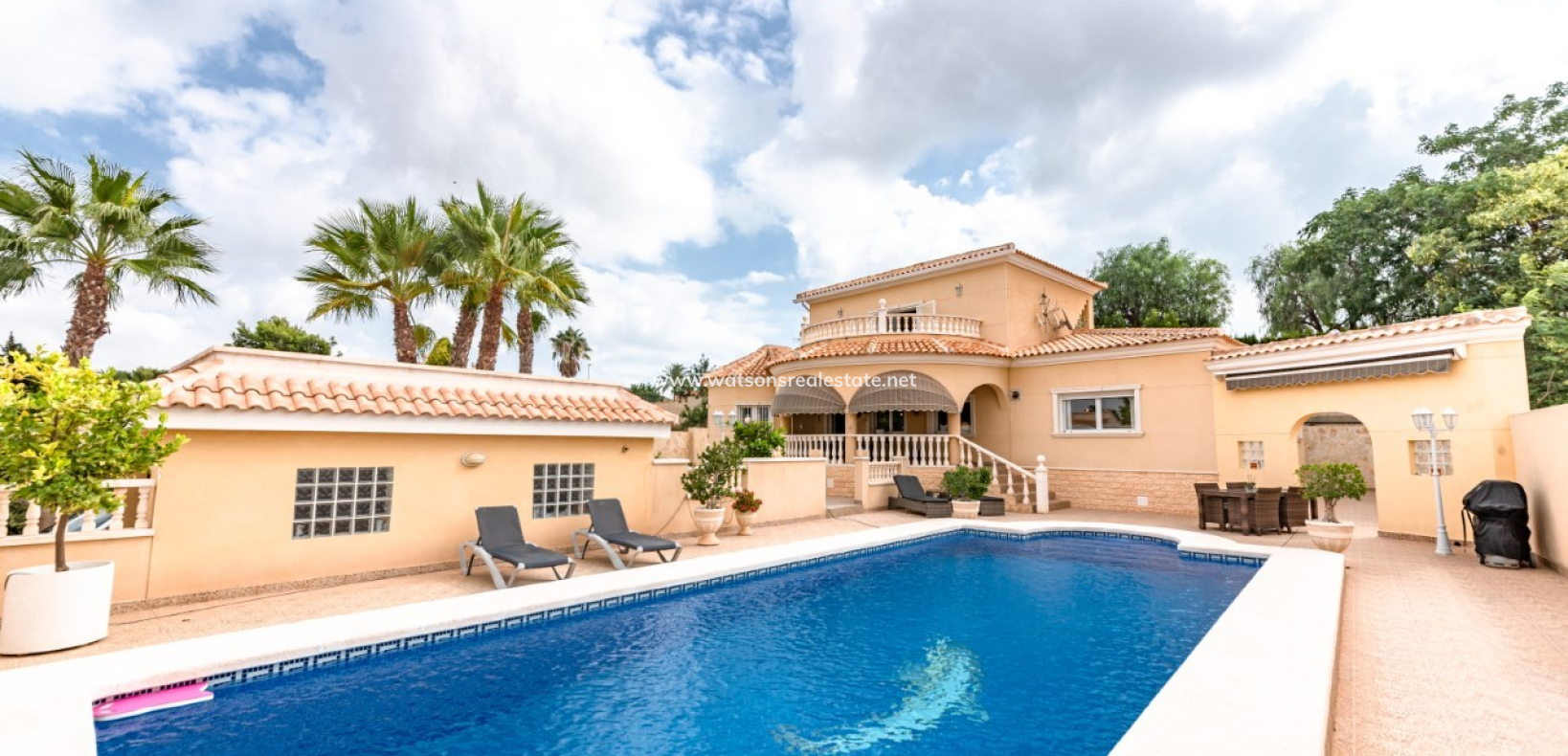 Resale - Detached - Urb. La Escuera
