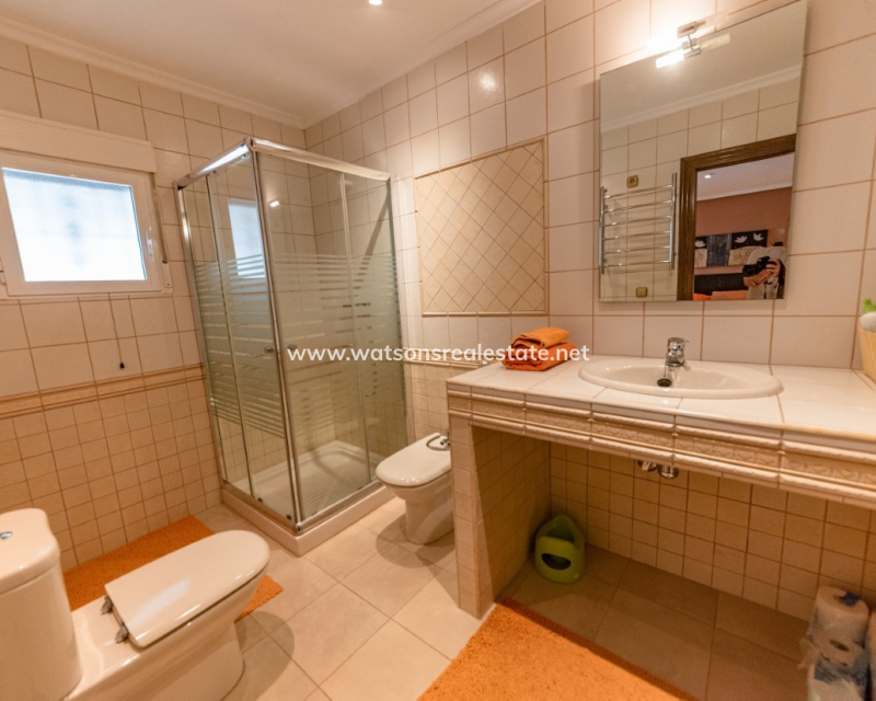 Resale - Detached - Urb. La Escuera