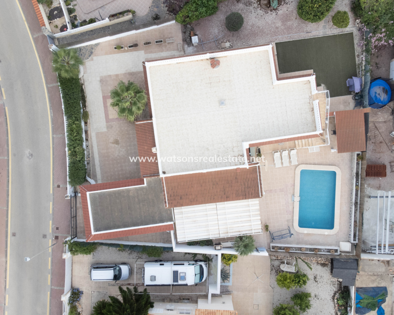 Resale - Detached - Urb. La Escuera