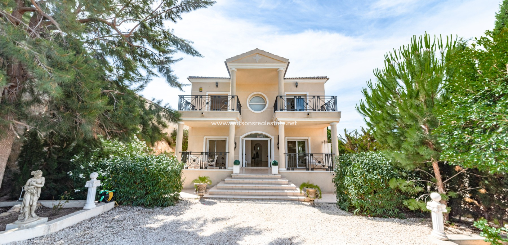 Resale - Detached - Urb. La Escuera