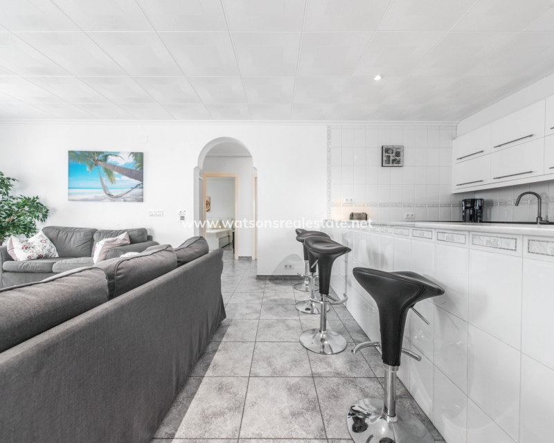 Resale - Detached - Urb. La Escuera